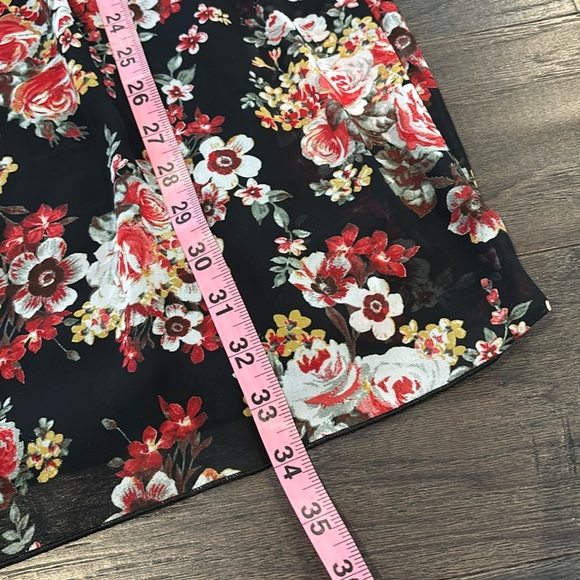 B DARLIN Off Shoulder,flare,mid ruffle sleeve,elastic waist,floral,lightweight - Picture 8 of 9